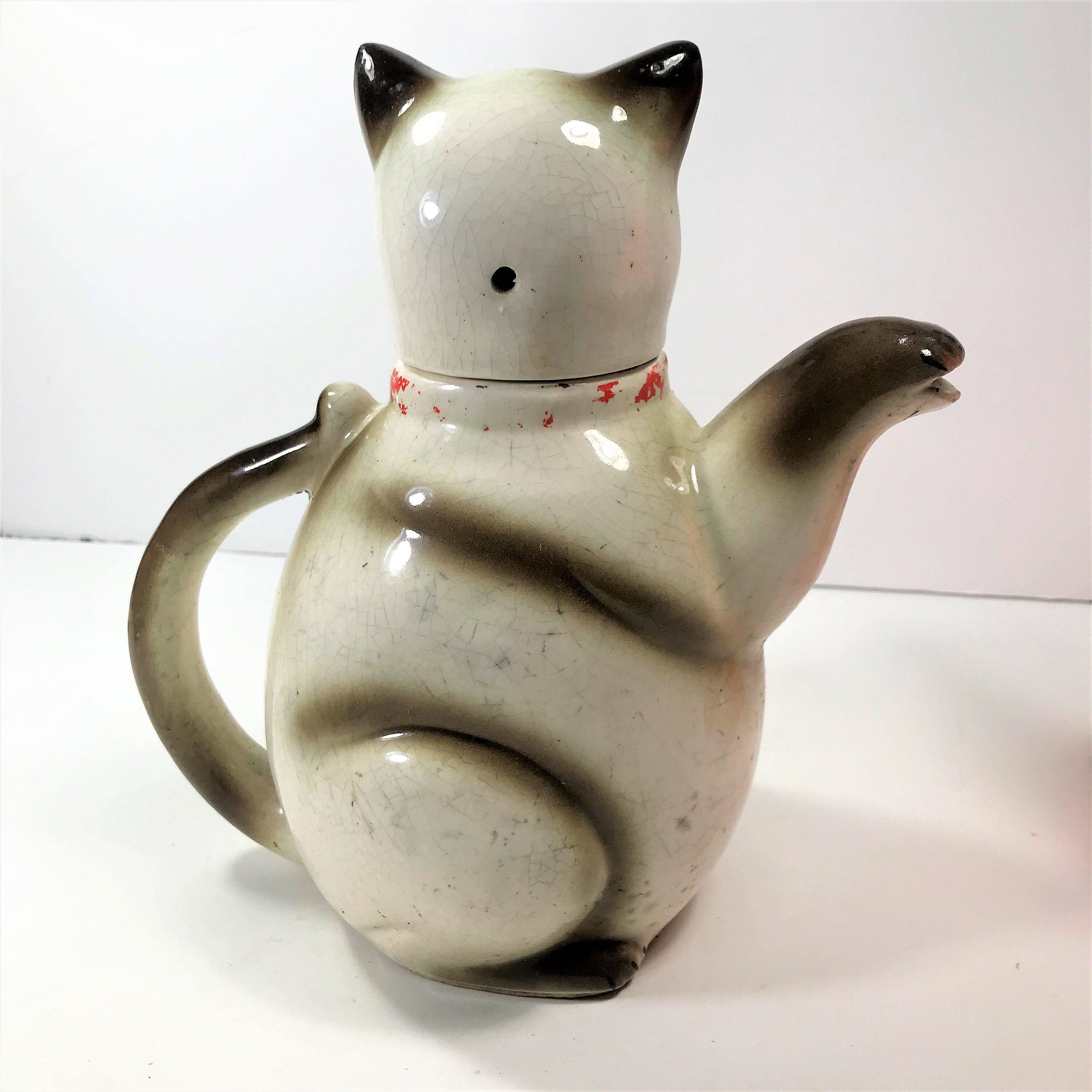 Antique Cat Teapot for Sale in Wichita, KS - OfferUp