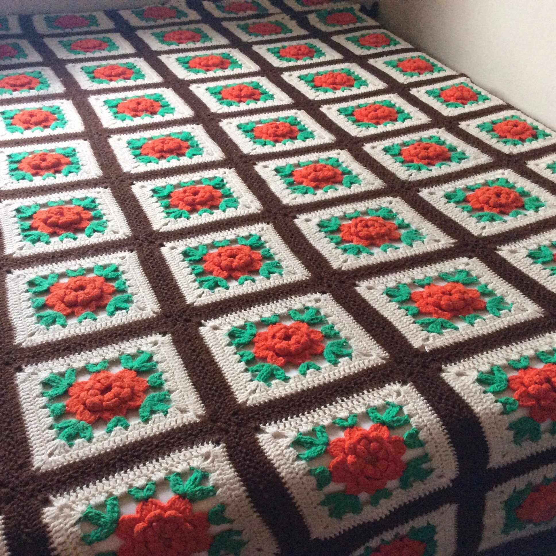 hand made crocheted granny square with roses vintage bedspread afghan