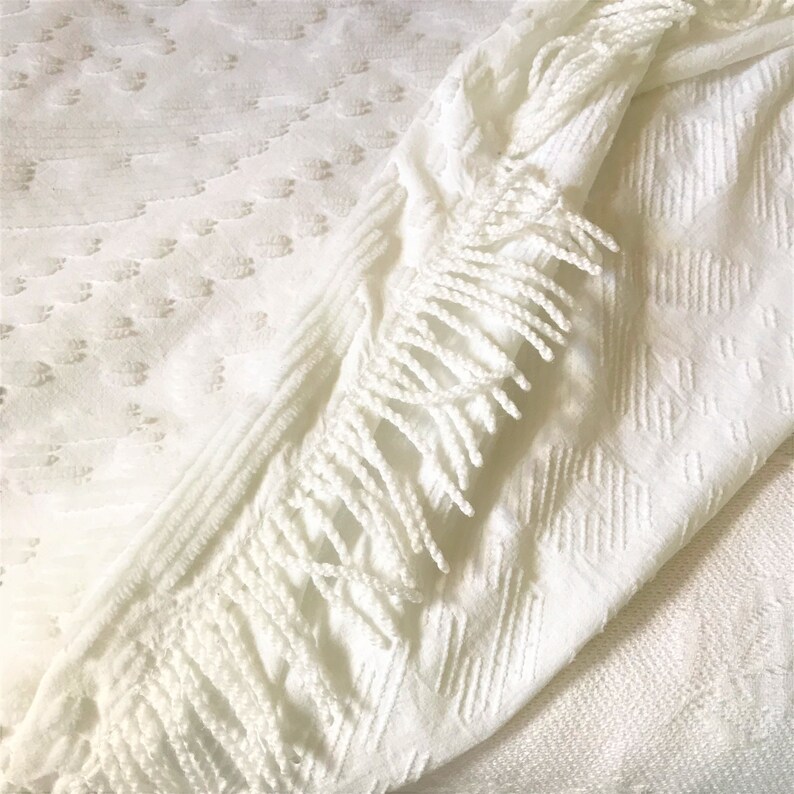 Vintage White Chenille Full Queen Sized Blanket With Fringe. Etsy
