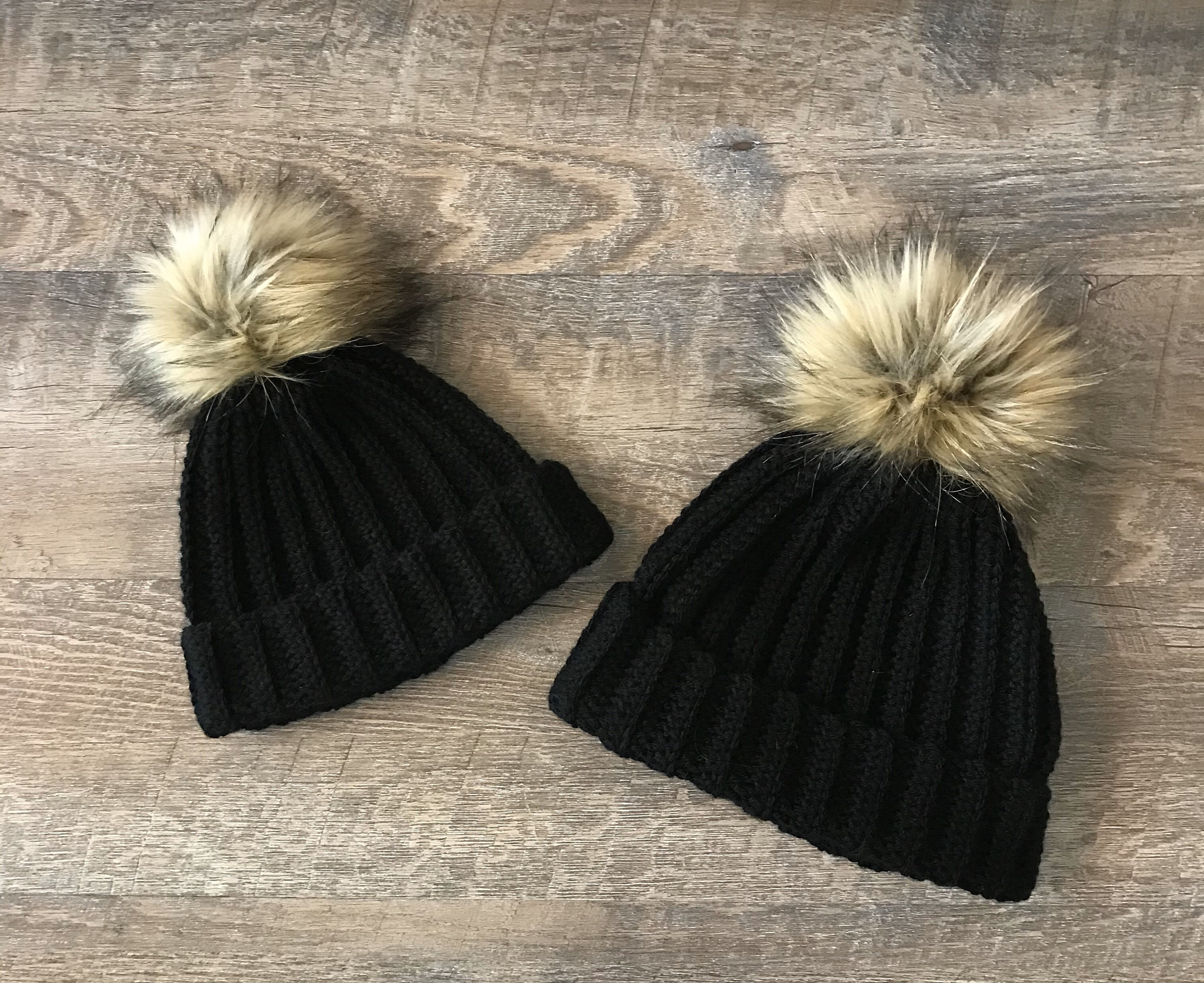 Mommy and Me Winter Hats With Faux Fur Pom Poms, Baby Knit Hat With Fur Pom  Pom, Matching Mom and Baby Hats, Baby Gift, Women's Hat Fur Pom 