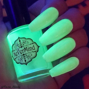 Glow in the Dark Topper - Top Coat - Ectoplasm  - NeVerMind Polish