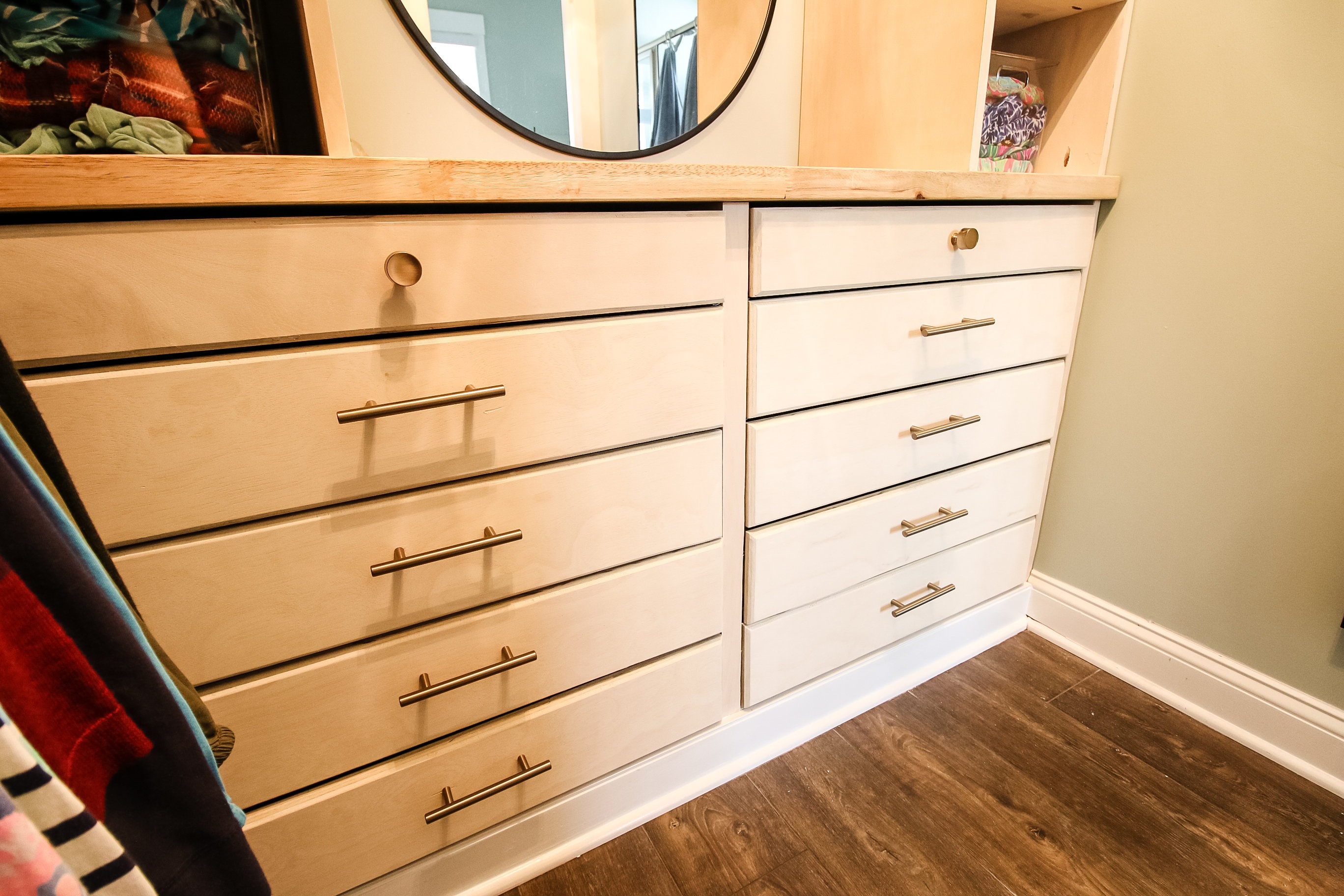 DIY Walk in Closet Built in Dresser With Cubby Storage - Printable PDF ...