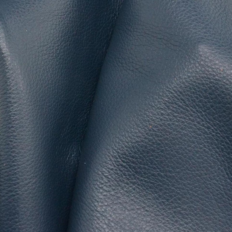 Rich Garnet Red /"Signature/" Leather Cow Hide 12/" x 12/" Pre-cut 2-3 oz