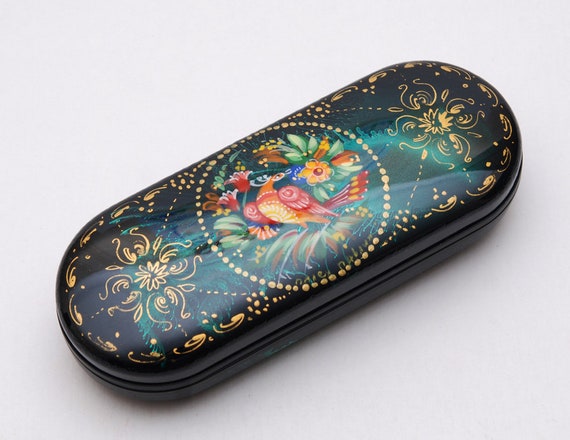 eyeglass carrying case