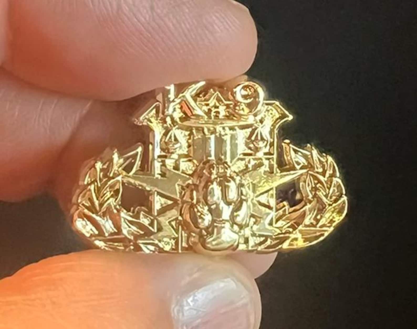 K9 Bomb Dog Handler Pin Gold - Etsy