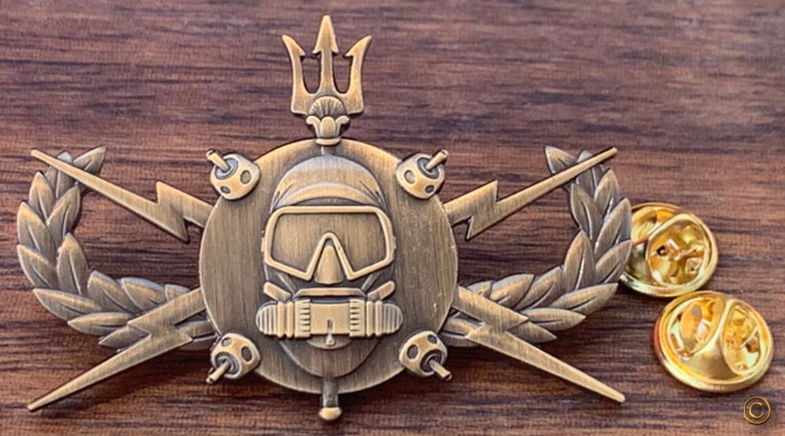 Hazardous Devices Technician Diver Uniform Pin Antique Gold Etsy