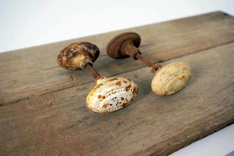 Two Sets Of Egg Shaped Door Knobs Rusty Vintage Hardware Etsy