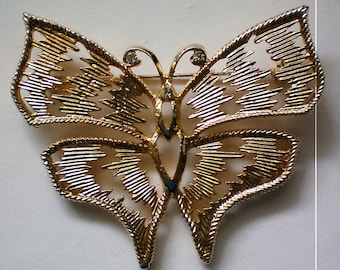 Enormous Gold tone Butterfly Pin - 5312