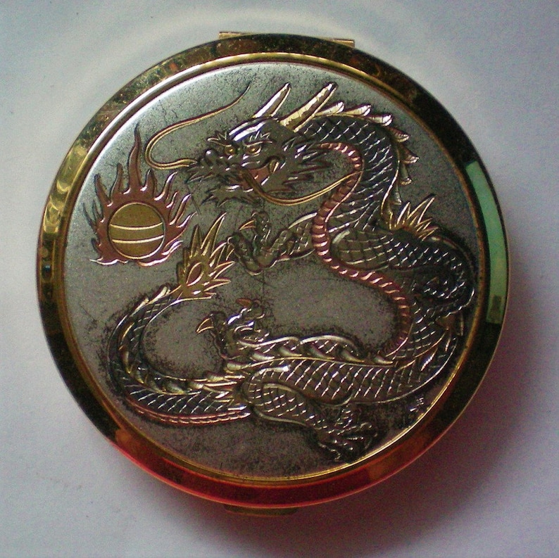 Chokin Art Dragon Facial Powder Compact 6121