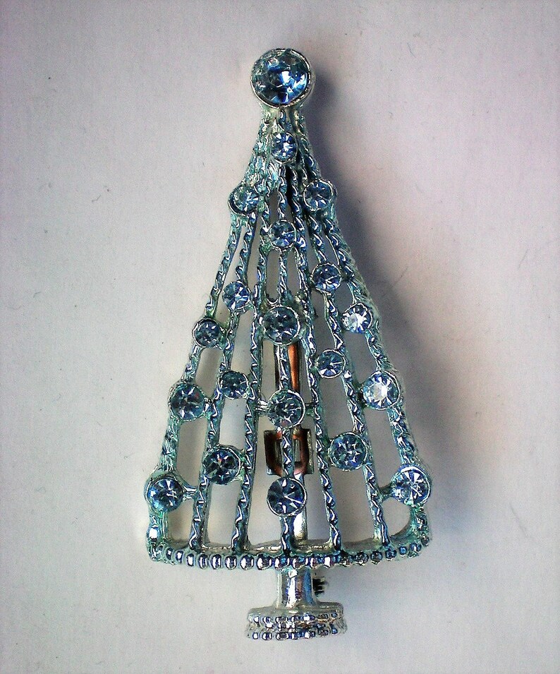6520 Sparkling Blue Rhinestone Christmas Tree Pin