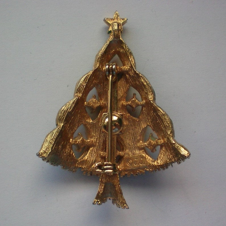 6123 Christmas Tree Pin by JJ
