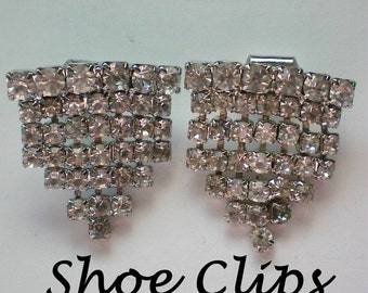 Clear Rhinestone Triangle Shoe / Dress Clips - 4599