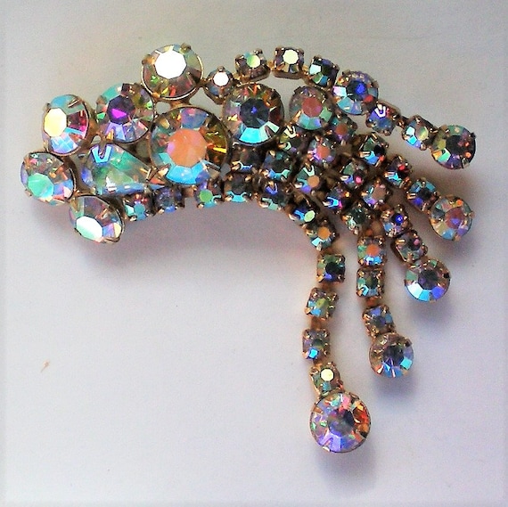Dazzling Aurora Borales Dangle Brooch - 5916