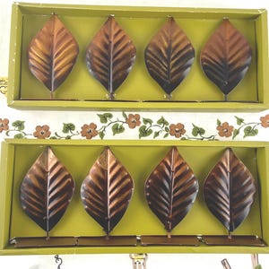 Pier 1 PLACE CARD HOLDERS, Leaf Design, Set of Eight (8), Vintage