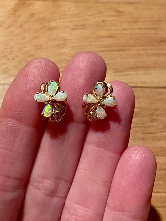 Vintage 14K Yellow Gold OPAL and Diamond Pierced F