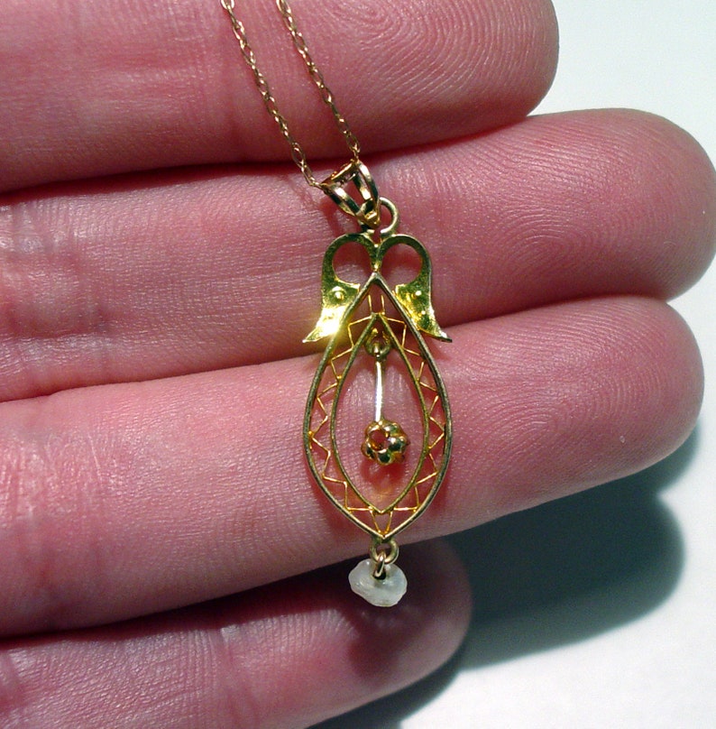 Art Deco 14K Yellow Gold DIAMOND and Seed Pearl LAVALIER Necklace
