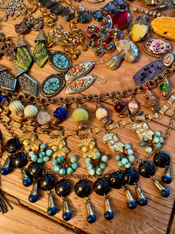 Huge Art Deco Jewelry Collection Lot, Necklaces, … - image 4