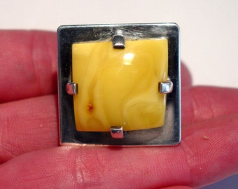 Huge Modernist Mariusz Gliwiński Modernist Sterling Silver EGG YOLK AMBER Square Statement Ring