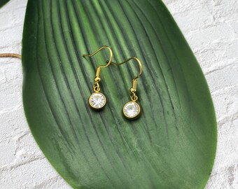 PENDIENTES DE CRISTAL DE ACERO INOXIDABLE EN TONOS DE ORO O PLATA - Elija ganchos o postes de acero inoxidable en tonos de oro o plata natural - Pendientes de canal de cristal de 8 mm