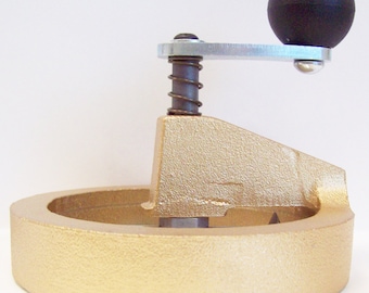 5 Inch Button Cutter Tecre Adjustable Rotary Cutter for Paper or Fabric (adjusts to 5 ...