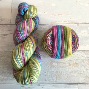 Wild Orchids, 5 stripes, self-striping sockyarn, handdyed sockyarn, handdyed yarn, handdyed wool