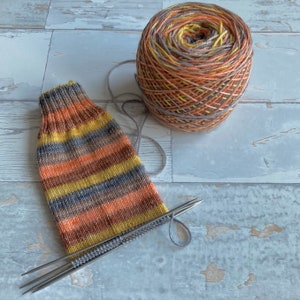 Vault 687, 5 stripes, self-striping sockyarn, handdyed sockyarn, handdyed yarn, handdyed wool