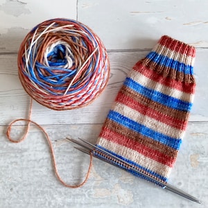 Petrificus Totalus, 4 stripes, self-striping sockyarn, handdyed sockyarn, handdyed yarn, handdyed wool