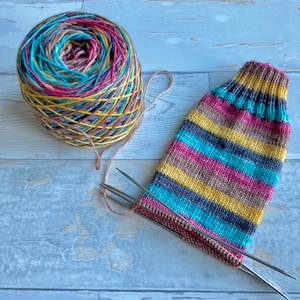 Old Library, 5 stripes, self-striping sockyarn, handdyed sockyarn, handdyed yarn, handdyed wool