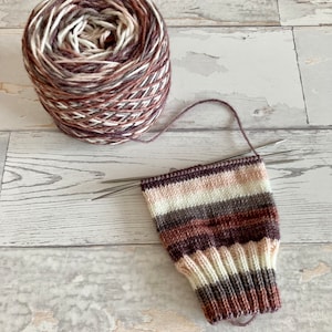 coffee break, 5 stripes, self-striping sockyarn, handdyed sockyarn, handdyed yarn, handdyed wool