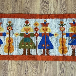 Maria Dománska Polish design Kilim &quot;Kapela 11&quot;  (The band) hand woven in wool from Polen.