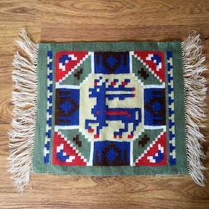 Antique Swedish multi color handwoven  wall hanging in Flemish technique (Bäckahästen) from 1930&#39;s.