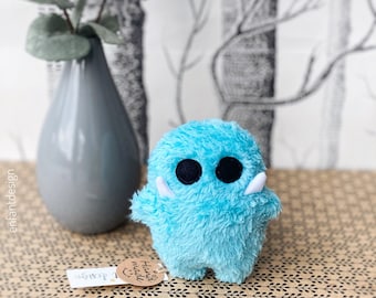 SiGGi Lucky Monster in turquoise