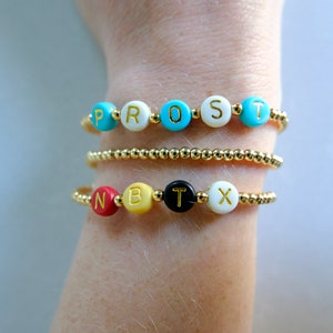 Wurstfest Oktoberfest Buchstabe Armband | 3mm 14K Vergoldetes Messing | Prost Lokal NBTX