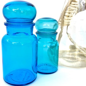 9 & 7 Vintage Turquoise Glass Apothecary / Pharmacy Jars A PAIR Air Tight Bubble Lids Made in Belgium Cool Multifunctional Decor image 10