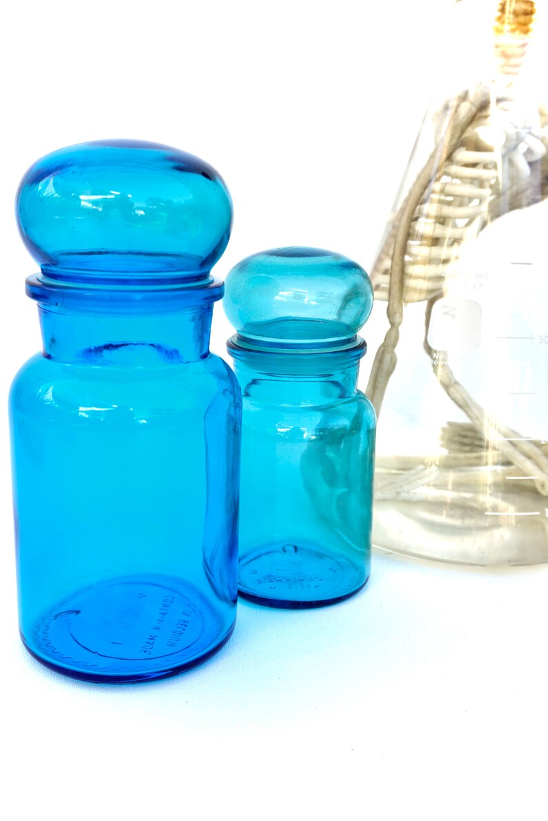 9 & 7 Vintage Turquoise Glass Apothecary / Pharmacy Jars A PAIR Air Tight Bubble Lids Made in Belgium Cool Multifunctional Decor image 10