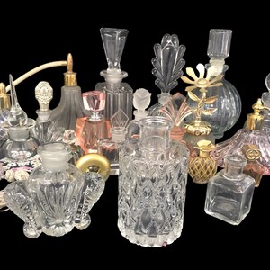 Vintage Perfume Bottle Collection LOT Gucci, Pablo Picasso, Waterford, Etc. Pink Glass Crystal Daubers Glam Vanity Décor image 9