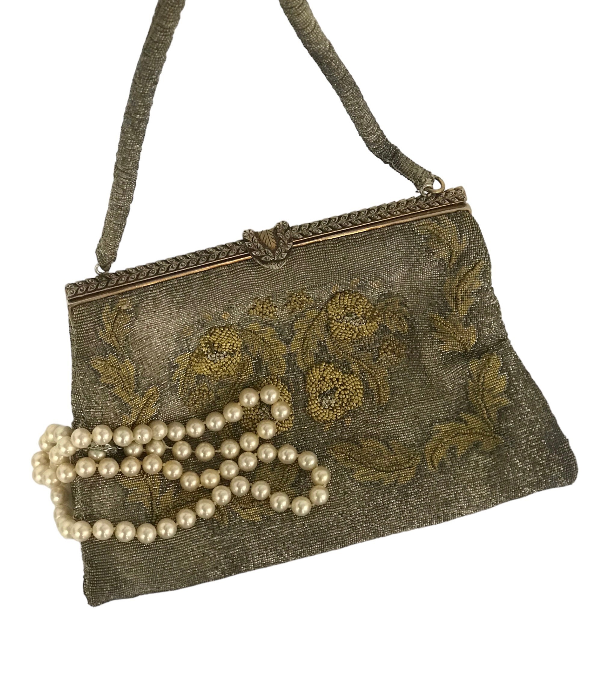 Antique French Lush Fringed Glass Bead Flapper Purse, Paisley Evening –  Antiques & Uncommon Treasure