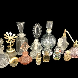 Vintage Perfume Bottle Collection LOT Gucci, Pablo Picasso, Waterford, Etc. Pink Glass Crystal Daubers Glam Vanity Décor image 8
