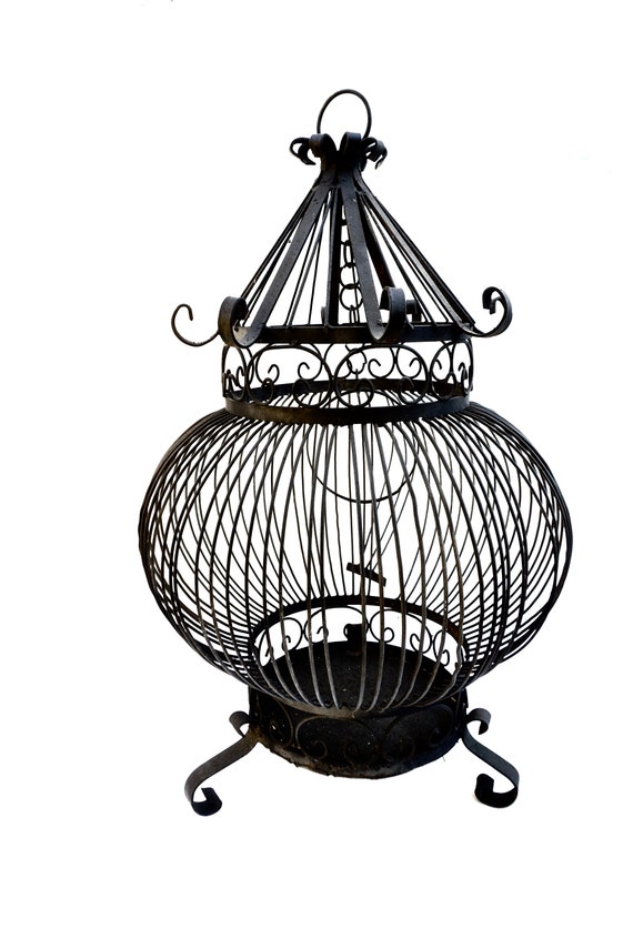 Ancienne Cage à Oiseaux En Fer Forgé Grande échelle Victorien Gothique Ronde Pagode Défile Autonomes Ou à Suspendre Oiseau Cage Halloween épique
