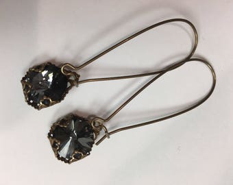 Filigree drop earrings with Swarovski crystals