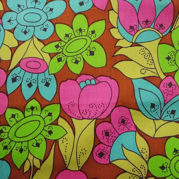 Vintage 60s 70s Floral Fabric 1960s Groovy Psychedelic Flower Power Cotton Material 52 x 45 in