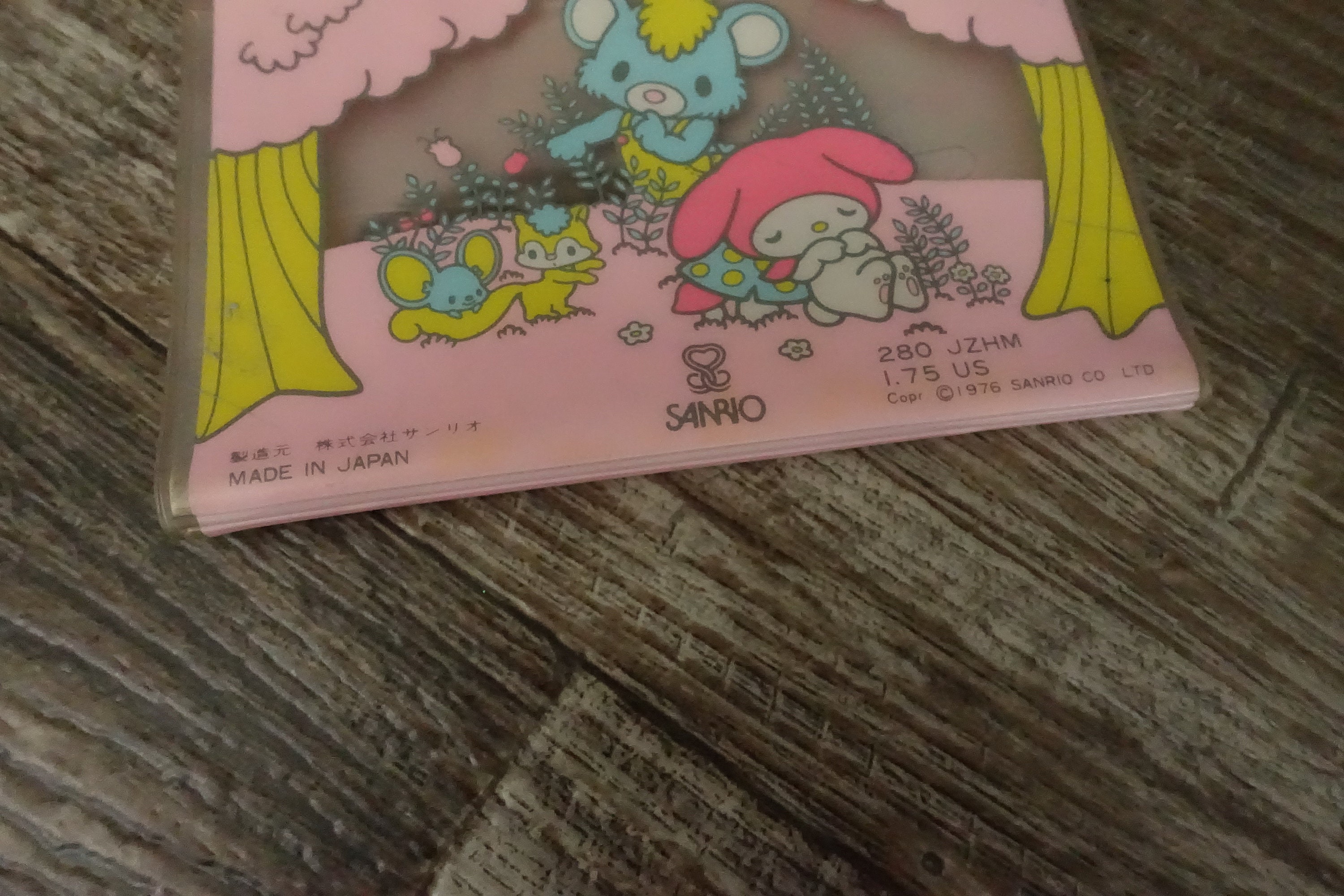 サンリオ ハローキティー プラスティック アクセサリ―ケース 1976 日本製 昭和レトロ サンリオ sanrio 1976 ハローキティ 小物 メイク用品