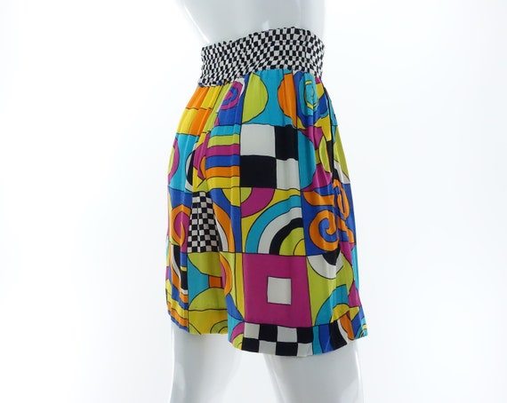 1980s 90s Colorful Shorts High Waisted Geometric … - image 3