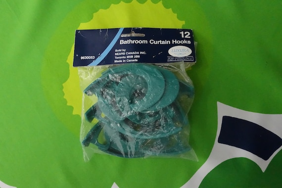 New Vintage Shower Curtain Hooks 1970s 80s Plastic Shower Curtain Rings  Green NOS 
