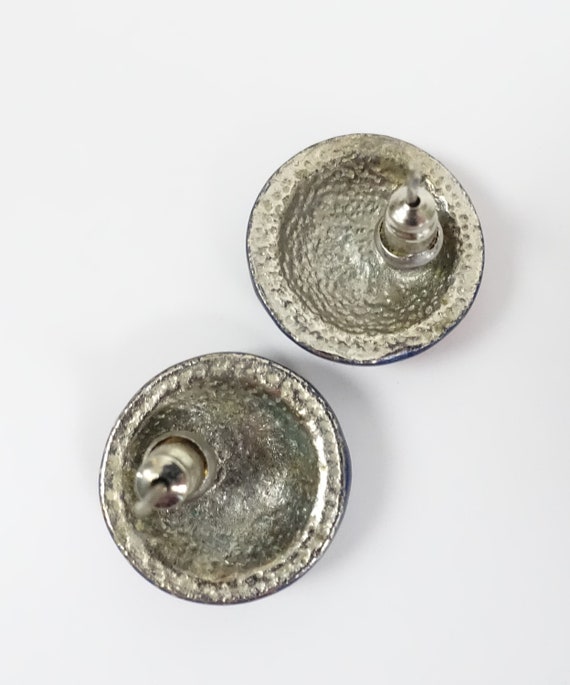 Vintage 60s Button Earrings Metal Enamel Swirl Op… - image 9