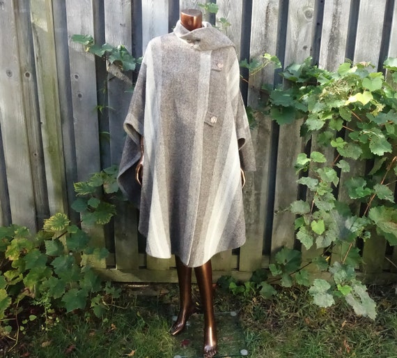 Vintage 70s Striped Wool Blanket Poncho Bohemian R