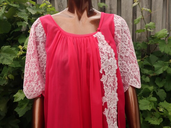 1960s 70s Double Chiffon Peignoir Robe Pink Lace … - image 3