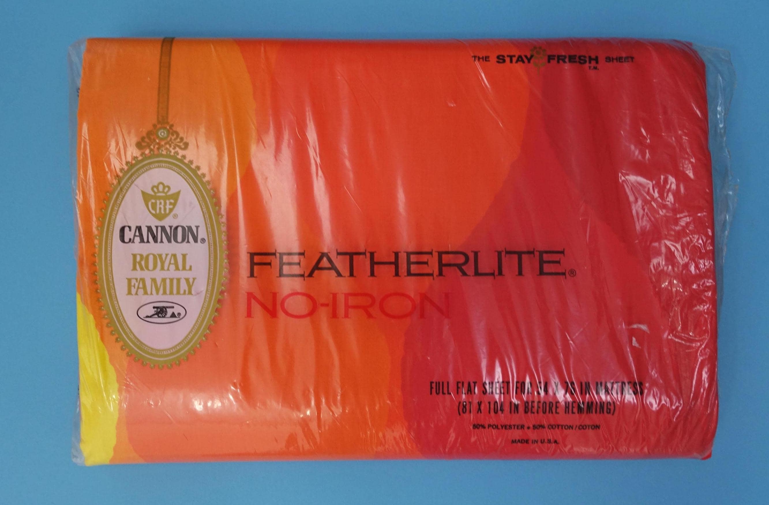 Vintage Cannon Royal Family Seven Seas Full / Double Flat Sheet Waves Red Yellow Orange 1970s New Old Stock