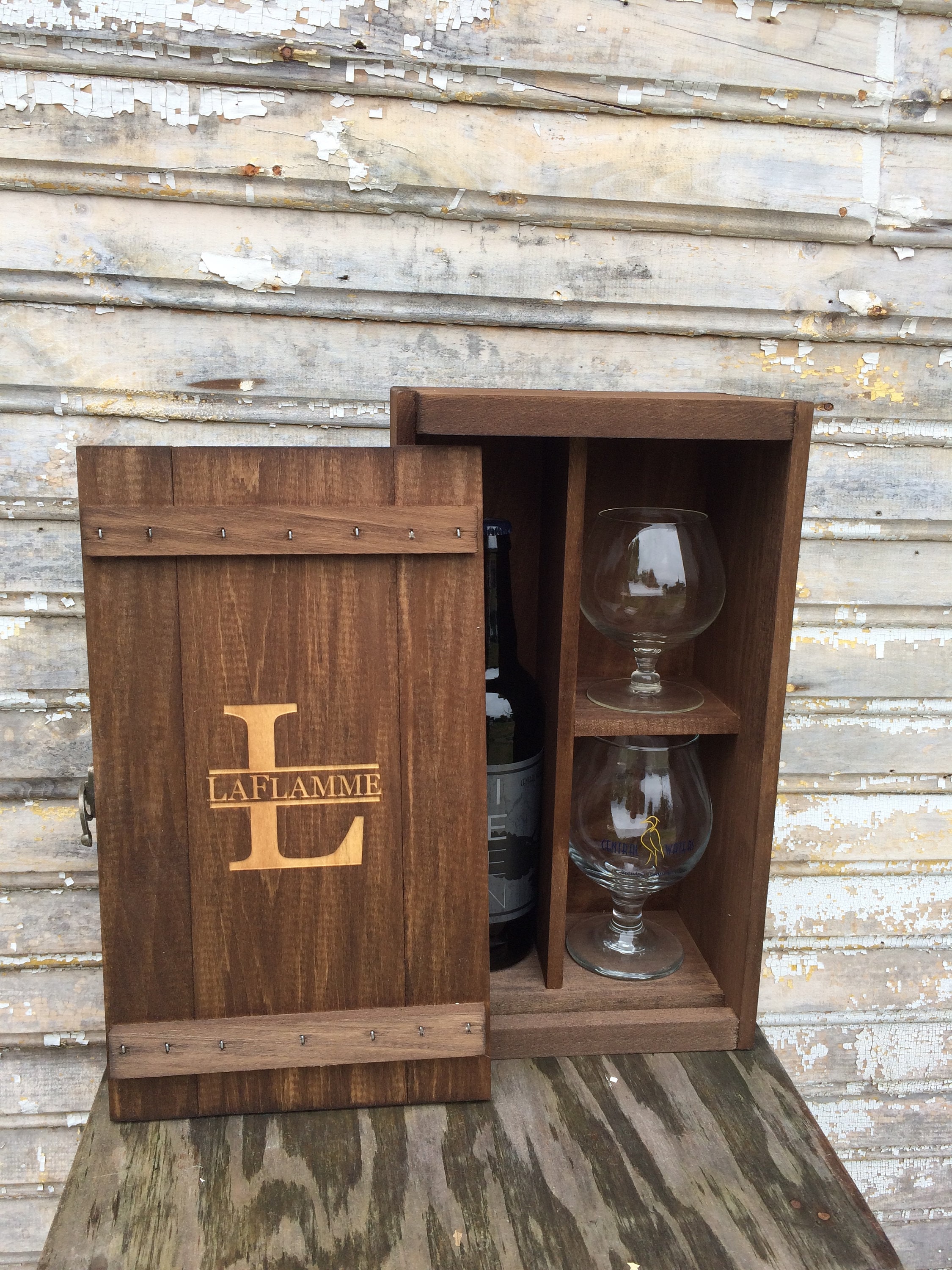 Home & Living Kitchen & Dining Decanter and 2 Whiskey Glasses in wood