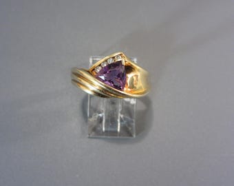 Vintage 10k Gold Amethyst Ring with Diamond Accents